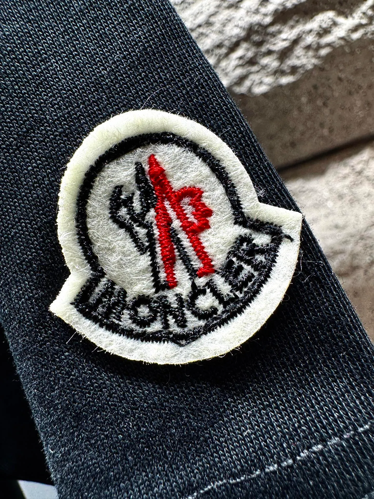 Moncler* ‼️ T ® 🖤Moncler T ， 280g Quality ， Breathable， ! Logo， 。 ， ， 。 ⚠️ ： ⚠️ SG 26278 Same Style 𝐂𝐎𝐋𝐎𝐔𝐑：White Black 𝐒𝐈𝐙𝐄：S-XXl